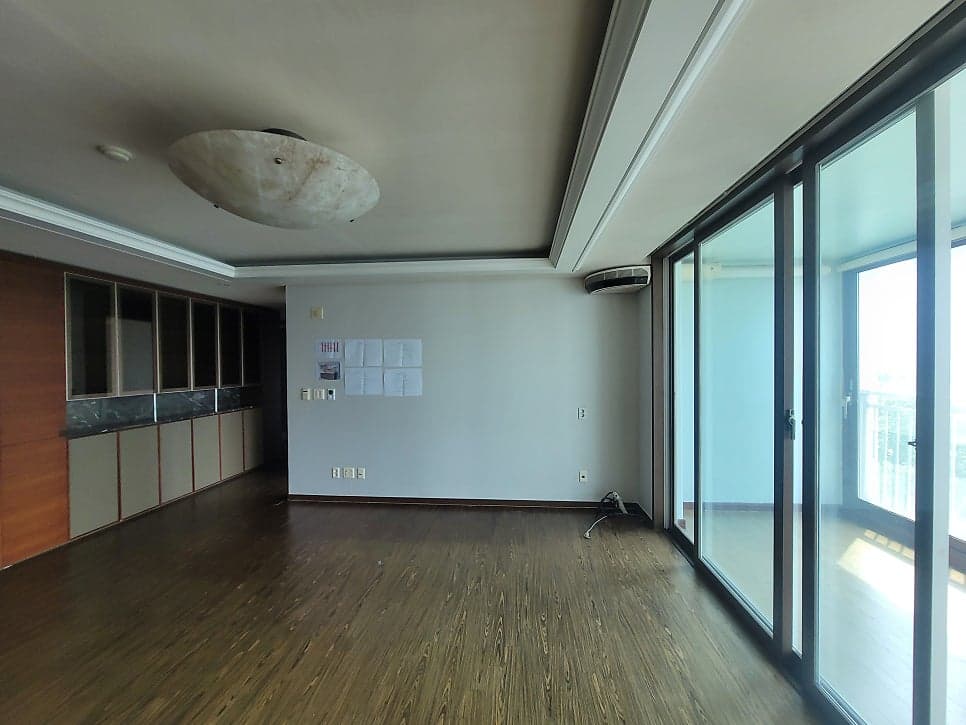 반월동 반달마을 두산위브 - 79