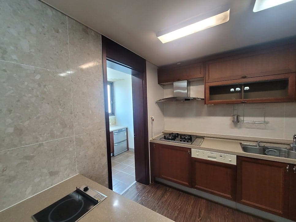 반월동 반달마을 두산위브 - 68