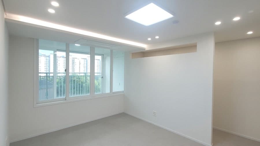 반월동 반달마을 두산위브 - 102